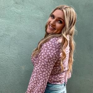 Meet your Posher, Jessica